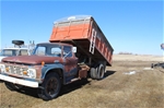 Lot # 102 : 1964 Ford Courier 3 Ton Grain truck 